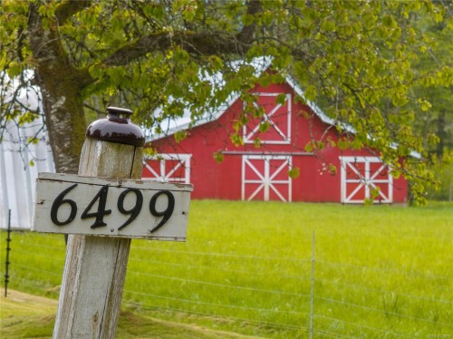 6499 Fitzgerald Rd, Merville, BC 