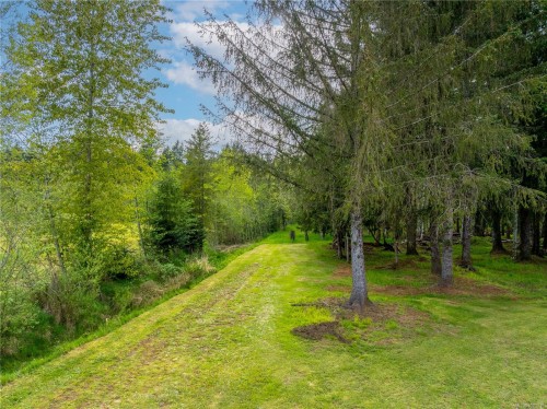 6499 Fitzgerald Rd, Merville, BC 
