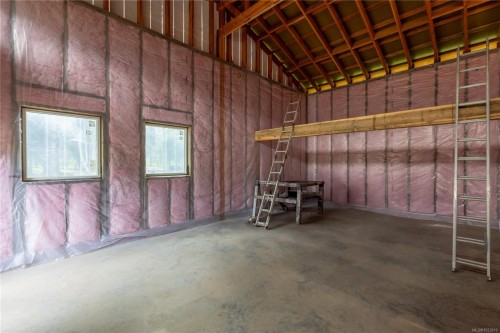 6499 Fitzgerald Rd, Merville, BC 