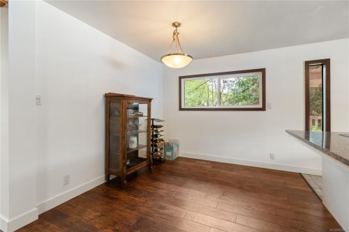 6499 Fitzgerald Rd, Merville, BC 