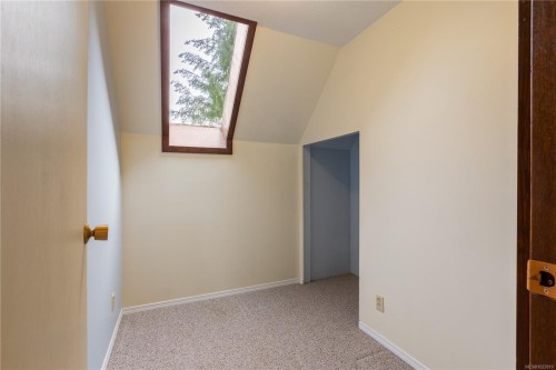 6499 Fitzgerald Rd, Merville, BC 