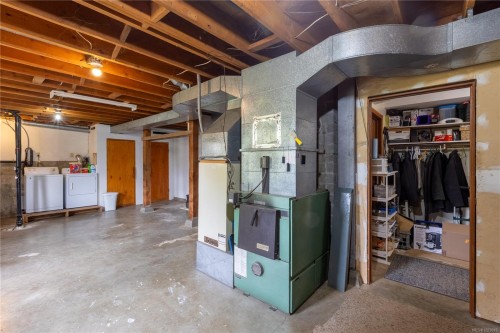 6499 Fitzgerald Rd, Merville, BC 