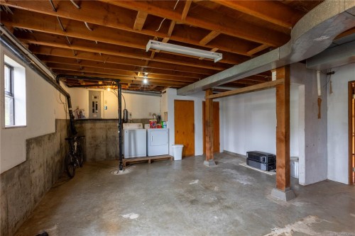 6499 Fitzgerald Rd, Merville, BC 