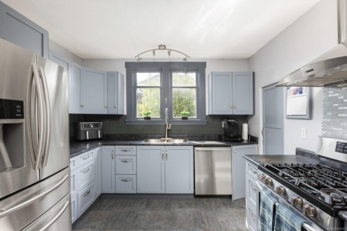 2393 Eastdowne Rd, Oak Bay, BC 