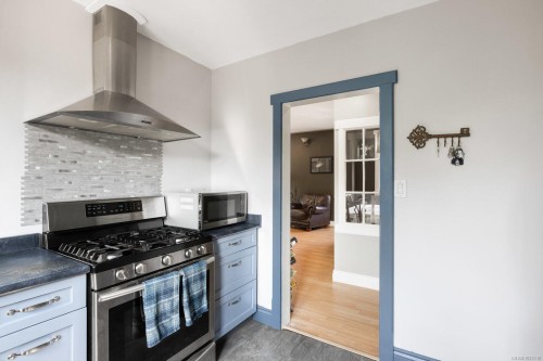 2393 Eastdowne Rd, Oak Bay, BC 