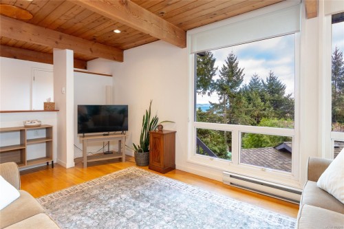 5150 Polson Terr, Saanich, BC 