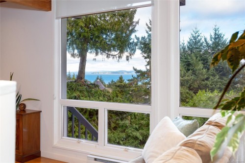 5150 Polson Terr, Saanich, BC 