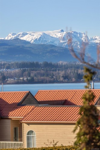 205-1819 Beaufort Ave, Comox, BC 