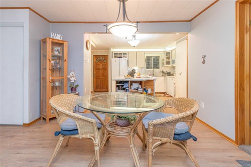 4868 Prospect Dr, Ladysmith, BC 