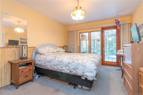 4868 Prospect Dr, Ladysmith, BC 