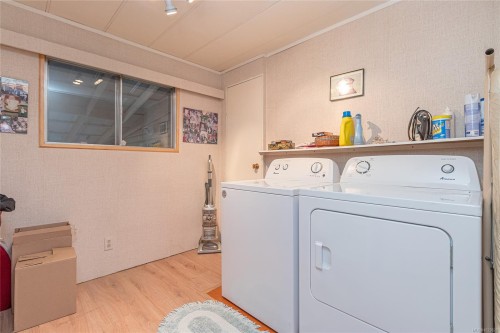 4868 Prospect Dr, Ladysmith, BC 