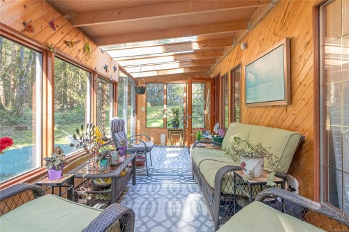 4868 Prospect Dr, Ladysmith, BC 