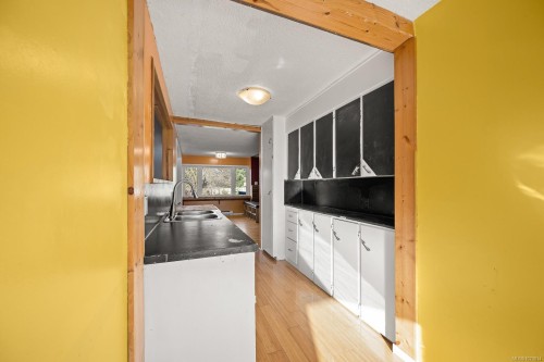 1120 5Th St, Courtenay, BC 