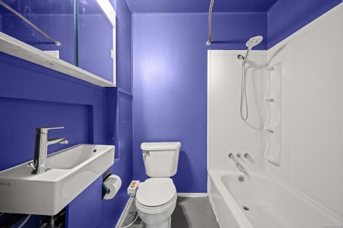 1120 5Th St, Courtenay, BC 