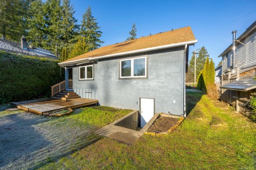 1120 5Th St, Courtenay, BC 