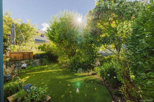 2154 Stone Gate, Langford, BC 