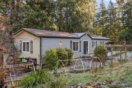 2763 Parker Rd, Nanoose Bay, BC 