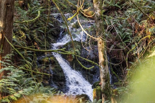 2763 Parker Rd, Nanoose Bay, BC 