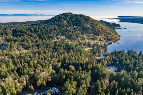 2763 Parker Rd, Nanoose Bay, BC 