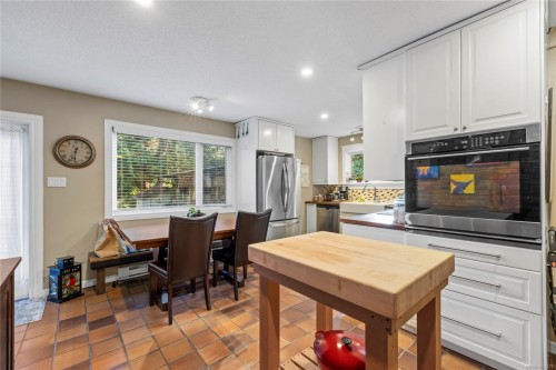 2763 Parker Rd, Nanoose Bay, BC 