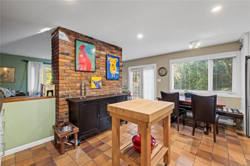 2763 Parker Rd, Nanoose Bay, BC 