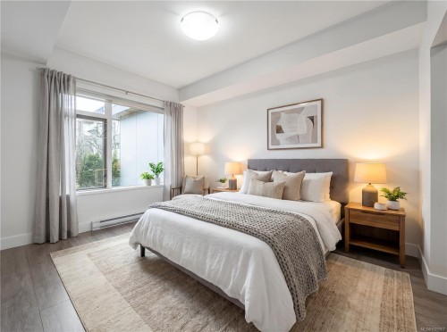 110-3815 Rowland Ave, Saanich, BC - Indoor Photo Showing Bedroom