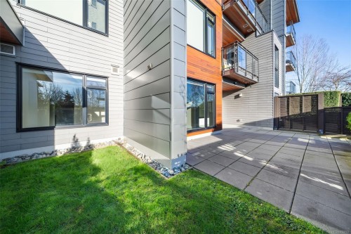 110-3815 Rowland Ave, Saanich, BC - Outdoor With Exterior