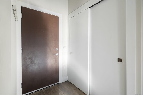 110-3815 Rowland Ave, Saanich, BC - Indoor Photo Showing Other Room