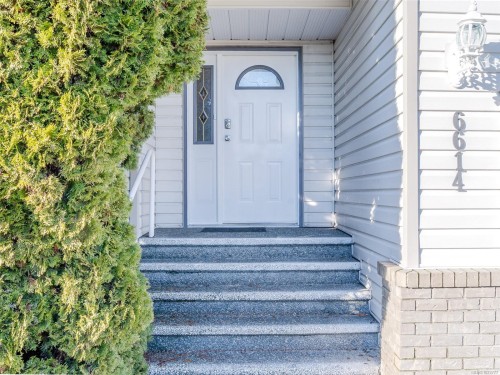 6614 Everest Dr, Nanaimo, BC 