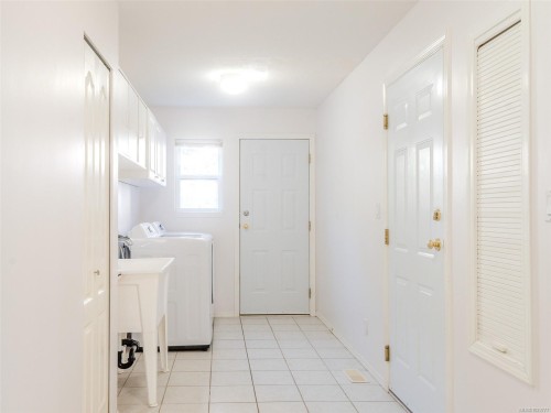 6614 Everest Dr, Nanaimo, BC 