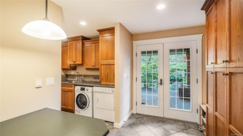 3200 Poppleton Rd, Nanaimo, BC 