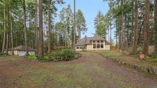 3200 Poppleton Rd, Nanaimo, BC 