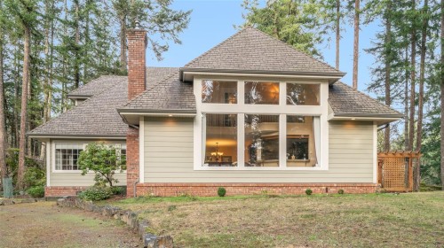 3200 Poppleton Rd, Nanaimo, BC 