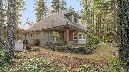 3200 Poppleton Rd, Nanaimo, BC 