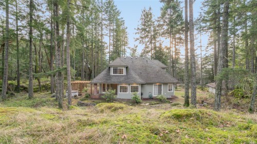 3200 Poppleton Rd, Nanaimo, BC 