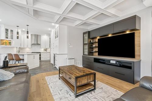 Salon - 614 Rue Du Sauvignon, Rosemère, QC - Indoor Photo Showing Other Room