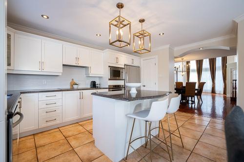 Cuisine - 2491 Rue Dalbis, Laval (Chomedey), QC - Indoor Photo Showing Kitchen With Upgraded Kitchen