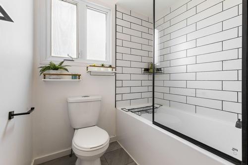 Salle de bains - 3370 Rue De L'Université, Longueuil (Saint-Hubert), QC - Indoor Photo Showing Bathroom