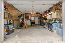 Garage - 
