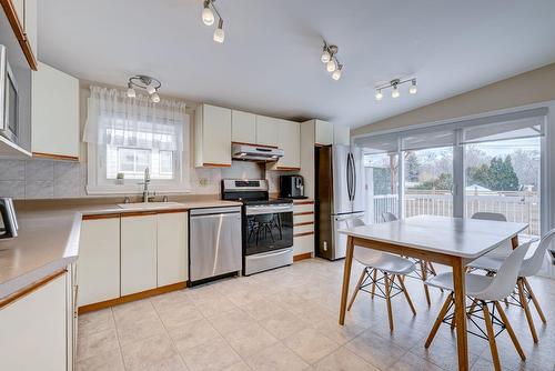 Cuisine - 773 Rue Julien, Laval (Sainte-Dorothée), QC - Indoor Photo Showing Kitchen
