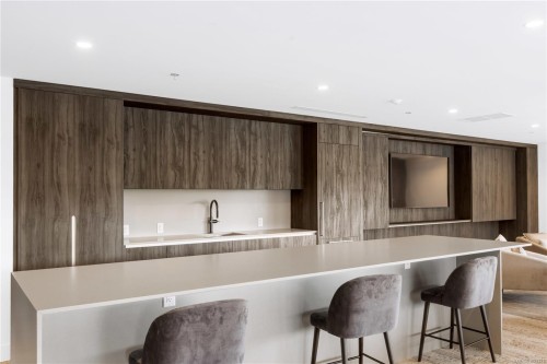 602-2000 Hannington Rd, Langford, BC - Indoor