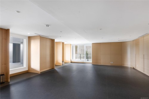 602-2000 Hannington Rd, Langford, BC - Indoor Photo Showing Other Room