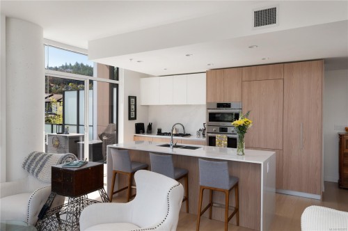 602-2000 Hannington Rd, Langford, BC - Indoor Photo Showing Other Room