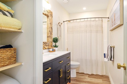 3839/3841 Ross Ave, Royston, BC 