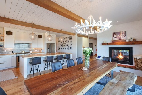 3839/3841 Ross Ave, Royston, BC 