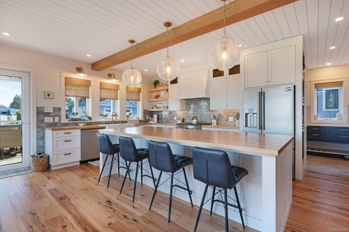 3839/3841 Ross Ave, Royston, BC 