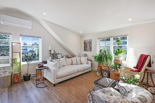 3839/3841 Ross Ave, Royston, BC 