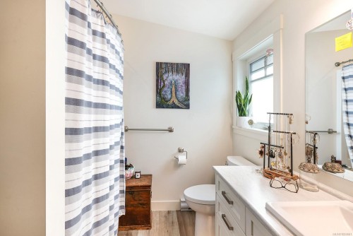 3839/3841 Ross Ave, Royston, BC 