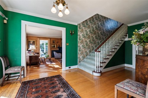 3045 Mcanally Rd, Saanich, BC 