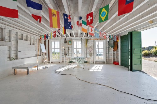 3045 Mcanally Rd, Saanich, BC 